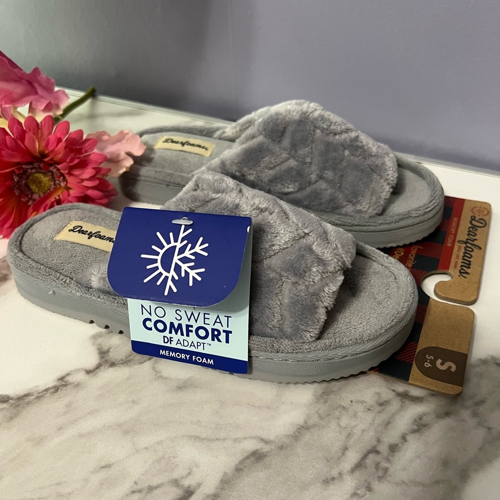 Dearfoams No Sweat Confort DF Adapt Ladies Slippers New.!! Small Size 5/6